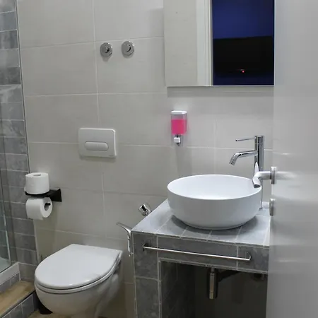 Gd House *